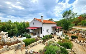 Iva Apartments